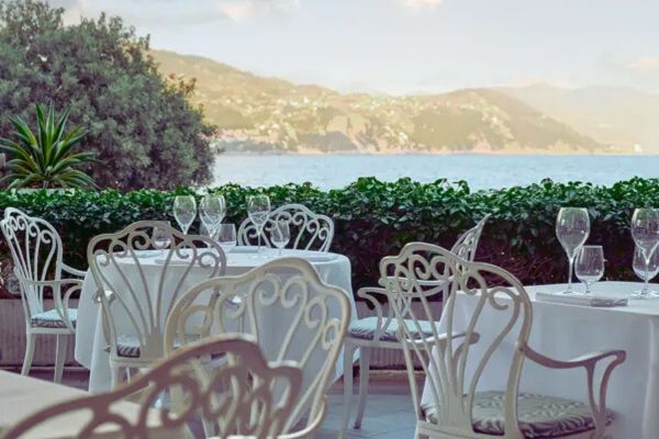 Hotel Miramare's scenic dining area overlooking the sea